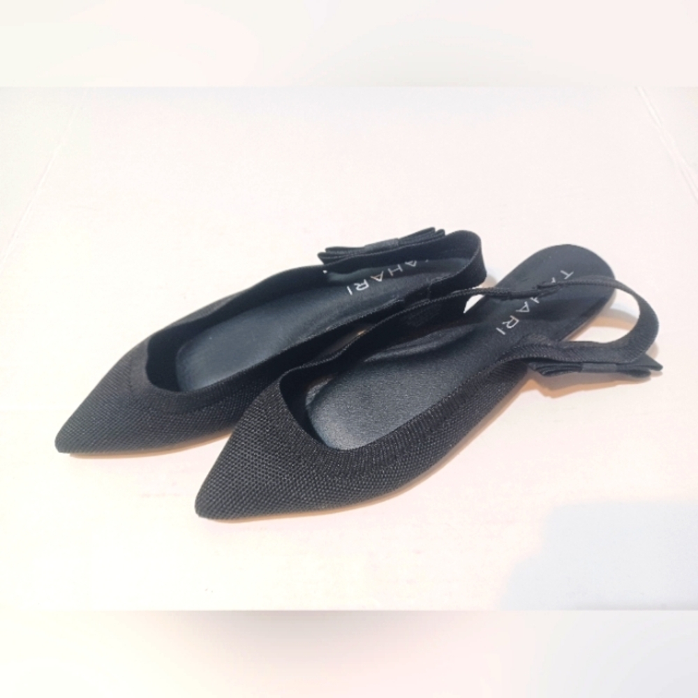 Tahari NWT Size 8.5 Black Slingback Flats With Side Bow